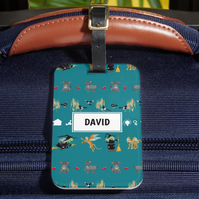 Hexen, fliegende Affen, kleine Hunde auf Grün Gepäckanhänger (Vorderseite Insitu 2)