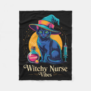 Hexenhafte Krankenschwester-Vibes schwarze Katze H Fleecedecke