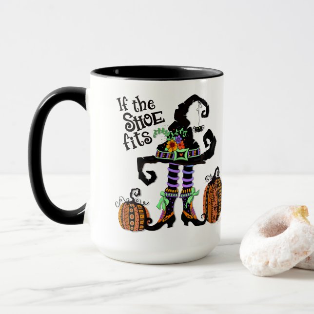 Hexenhut lustig, wenn der Schuh Halloween anpasst Tasse (Mit Donut)