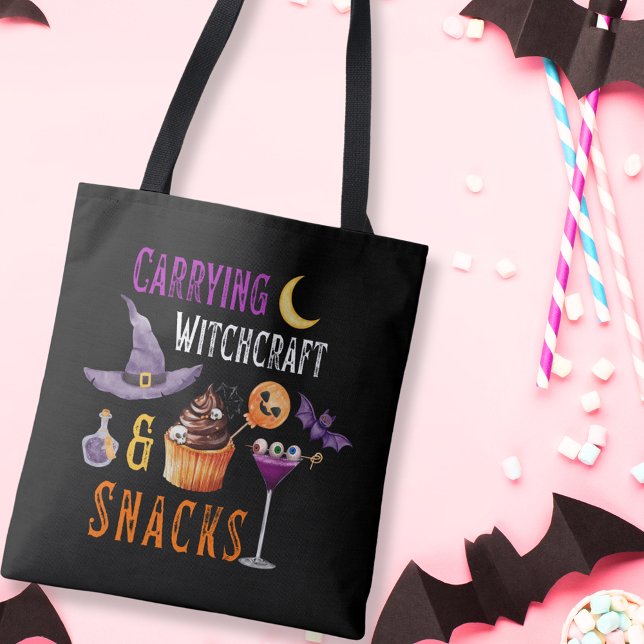 Hexerei & Snacks Witziges Halloween-Totenbeutel Tasche (Carrying Witchcraft and Snacks Halloween Tote Bag)