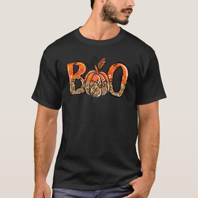 Hey Boo Leopard Pumpkin Boo Crew Spooky Halloween T-Shirt (Vorderseite)