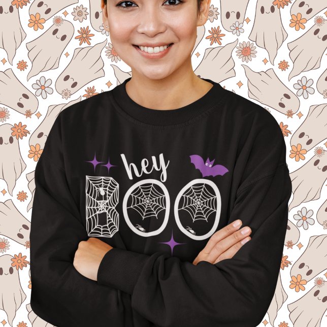 Hey & Bye Boo Halloween Bat und Web Sweatshirt (This item is for display purposes only to illustrate the design element. )