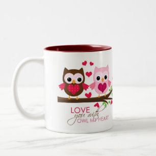 Hibou d'amour sur la tasse de branche (rose) -