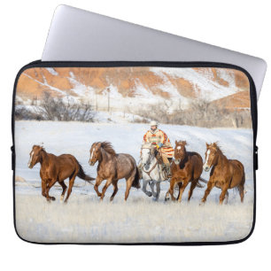 Hideout Horse Ranch, Wrangler and Horses Laptopschutzhülle