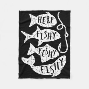 Hier Fischen Fischig Lustiges Geschenk Für Angler- Fleecedecke