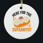 Hier für das Sufganiyot Funny Juwish Hanukkah Gesc Keramik Ornament<br><div class="desc">chanukah, menorah, hanukkah, dreidel, jüdisch, Chrismukkah, Ferien, Horah, Weihnachten, Sufganiyot</div>