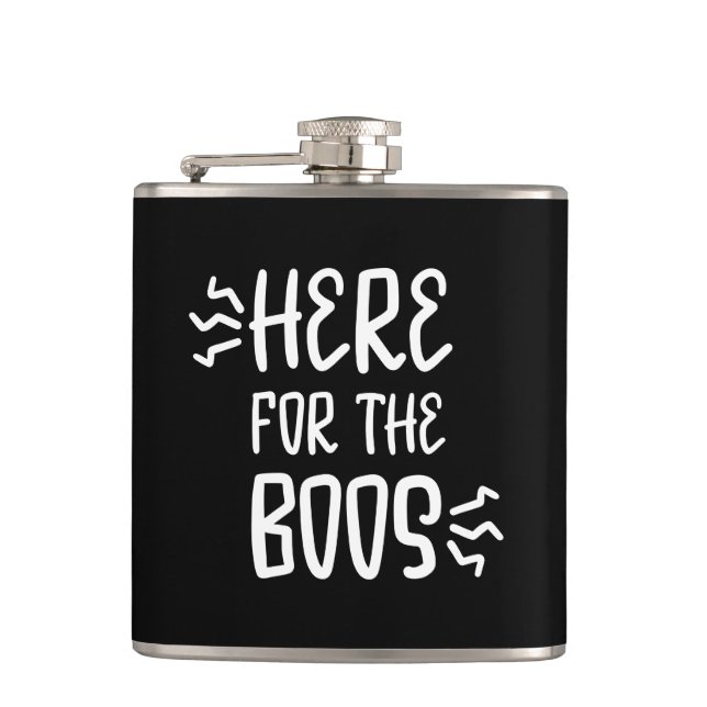 Hier für den Boos Fun Halloween Zombie Schriftart Flachmann (Vorderseite)