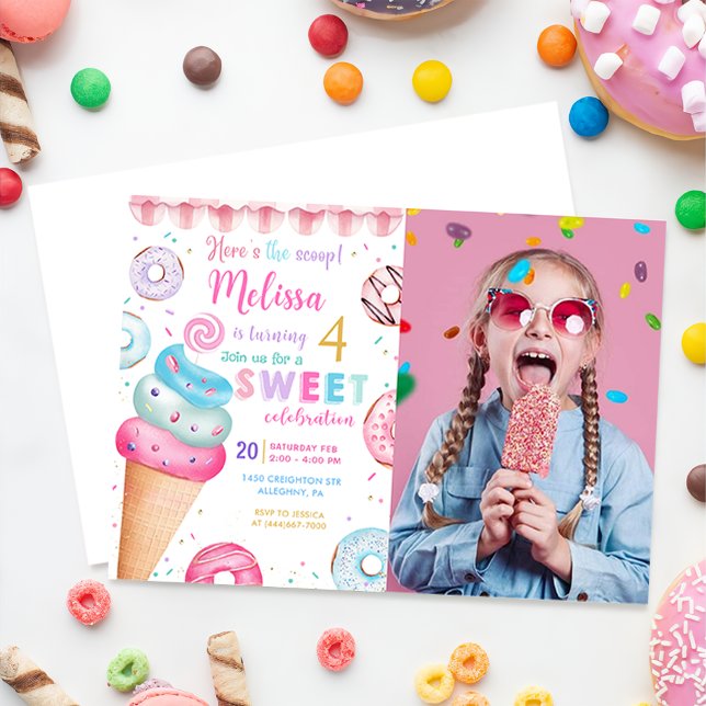 Hier ist das Scoop Ice Cream Donut Birthday Foto Einladung (Von Creator hochgeladen)