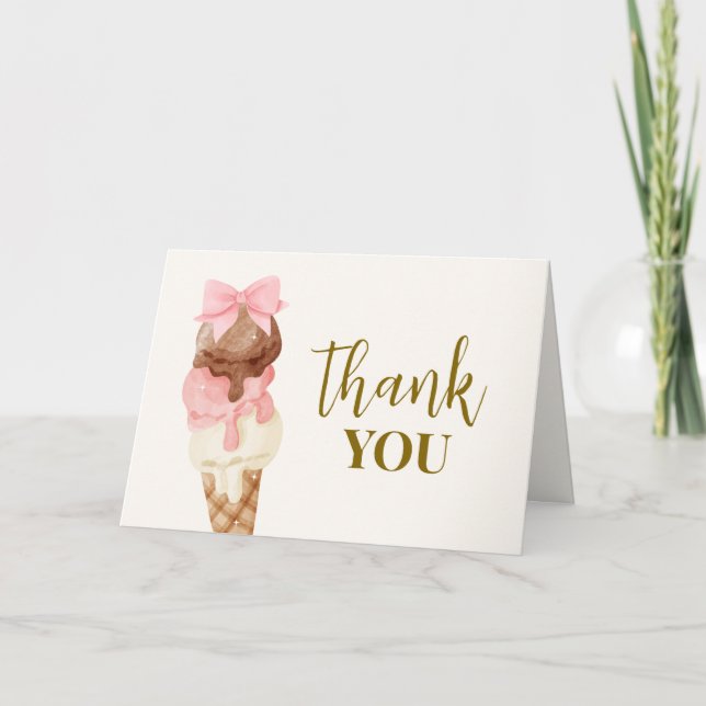 Hier ist die Scoop Bow Ice Cream Baby Dusche Willk Dankeskarte (Vorderseite)