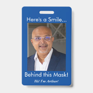 Hier ist ein Lächeln... Hinter dieser Maske! Foto Ausweis