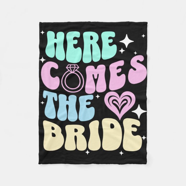 Hier kommt der Junggeselinnen-Abschied Bridal Sho Fleecedecke (Vorderseite)