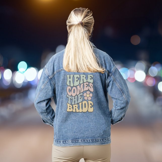 Hier kommt der Junggeselinnen-Abschied der Bride R Jeansjacke (Celebrate your last fling before the ring in style & add some flair to your bachelorette party look)