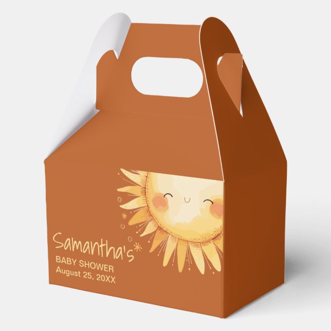 Hier kommt die Baby-Duschkarte Sun Boho Geschenkschachtel (Vorderseite)