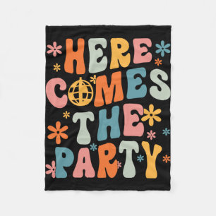 Hier kommt die Party Bride Squad Retro Bachelorett Fleecedecke