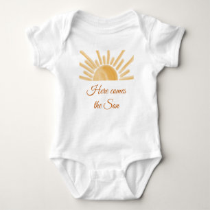 Hier kommt die Son Sunshine Yellow Ray Baby Dusche Strampler