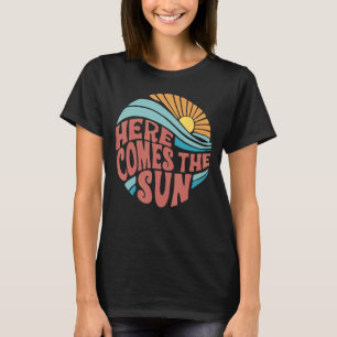 Hier kommt die Sonne Retro Summer Vibe Family Beac T-Shirt