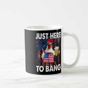Hier, um Huhn 4. Juli zu knallen Flag Feuer der US Kaffeetasse
