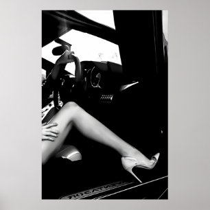 High Heels im Auto Schwarz-Weiß-Druck Luxus Poster