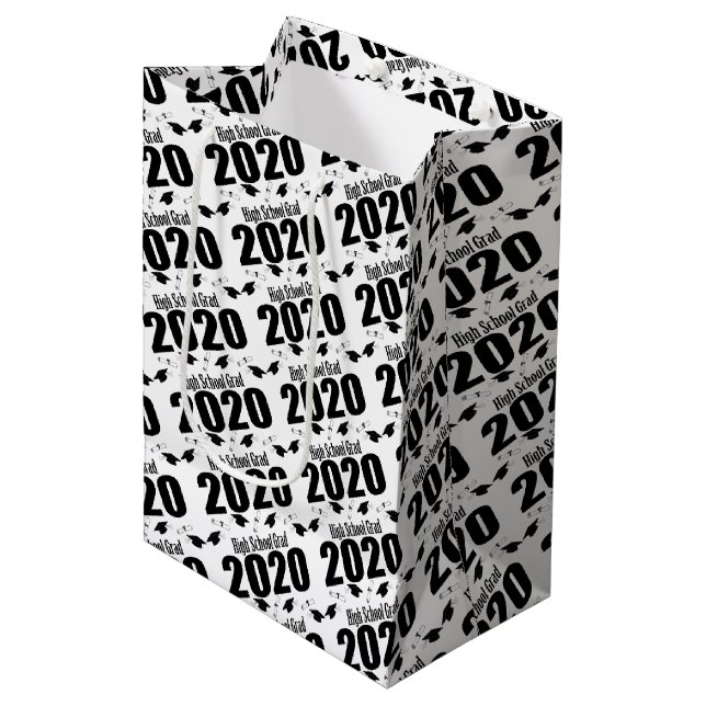 High School Grad 2020 Abschluss Geschenktasche (sc Mittlere Geschenktüte (Vorderseite Schrägansicht)