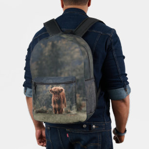 Highland-Kuh-Kalb auf Herbstgrasfeld Bedruckter Rucksack