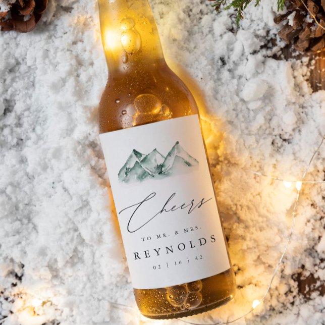 Highland |  Mountain Watercolor Wedding Bierflaschenetikett (Von Creator hochgeladen)