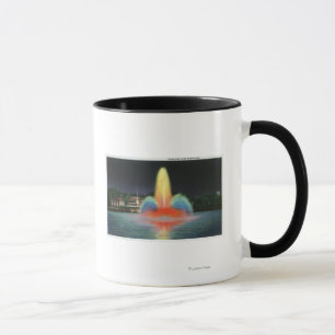 Highland- Parkreservoir belichtet nachts Tasse