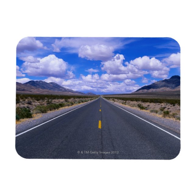 Highway Through Death Valley, Kalifornien Magnet (Horizontal)
