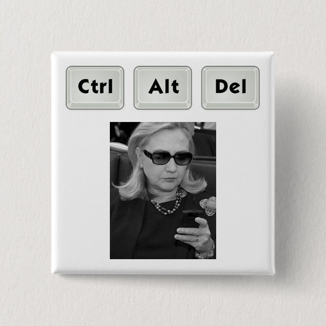 Hillary: Ctrl-Alt-Del Button (Vorderseite)