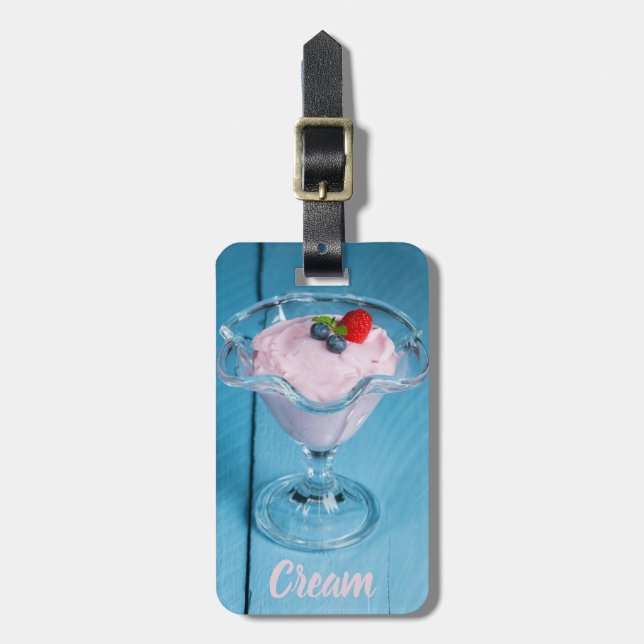 Himbeercreme Nachtisch mit Minze und Fruchtsaft Gepäckanhänger (Vorderseite vertikal)