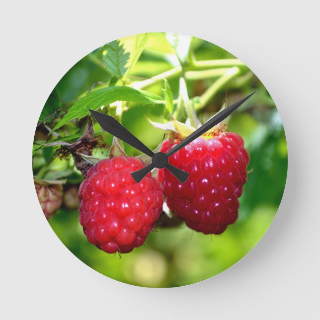 Himbeeren Runde Wanduhr (Vorderseite)