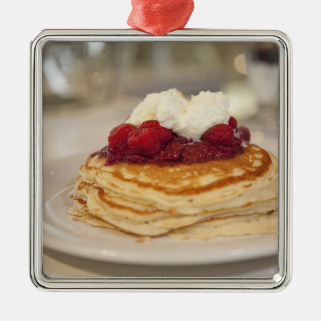 Himbeerpfannkuchen Silbernes Ornament (Vorne)