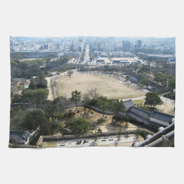 Himeji, Japan (Blick von der Burg auf der Spitze) Geschirrtuch (Horizontal)