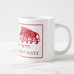 Himmel gegen das doppelte Logo von Hass Jumbo-Tasse