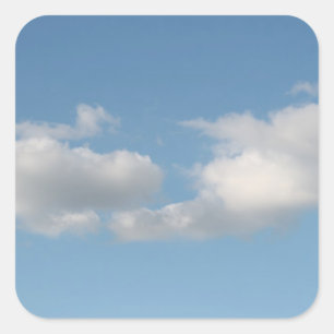 Himmel mit Wolken. Quadratischer Aufkleber