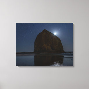 Himmel über Haystack Rock   Cannon Beach, Oregon Leinwanddruck