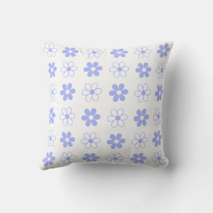 Himmelblau und weiße Blumen auf Weiß Kissen