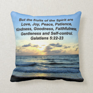 HIMMLISCH GALATIANER OBST DES SPIRITT-DESIGNS KISSEN