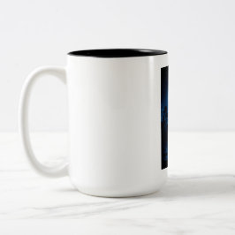 Himmlische mondbeschienene Waldreflexionsästhetik Zweifarbige Tasse