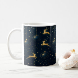 Himmlische Rentiere und goldene Stern-Ornamente Kaffeetasse
