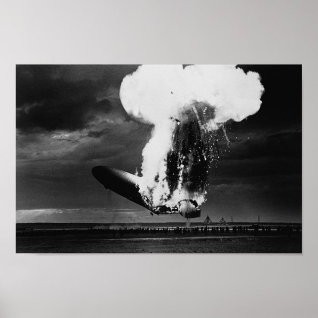Hindenburger Desaster - Zeppelin-Explosionssegment Poster (Vorne)