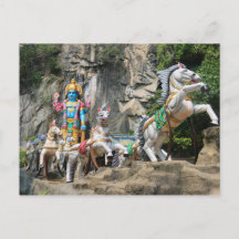 Hindugott mit Pferdekutsche in der Höhle von Ramay
