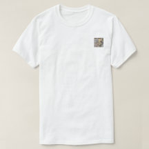 Hineni—Brustdruck-T-Shirt
