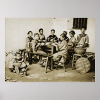 HINGWHA CITY CHINA 1904 FOTO Girls Eating Rice