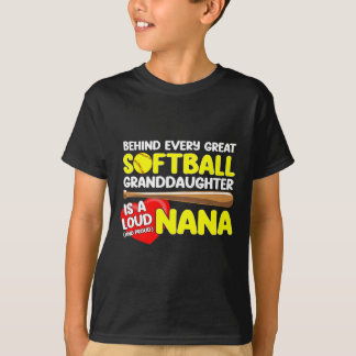 Hinter jeder großartigen Softll-Enkelin steht eine T-Shirt