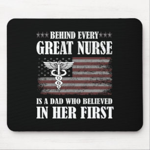 Hinter jeder großen Krankenschwester steht ein Vat Mousepad