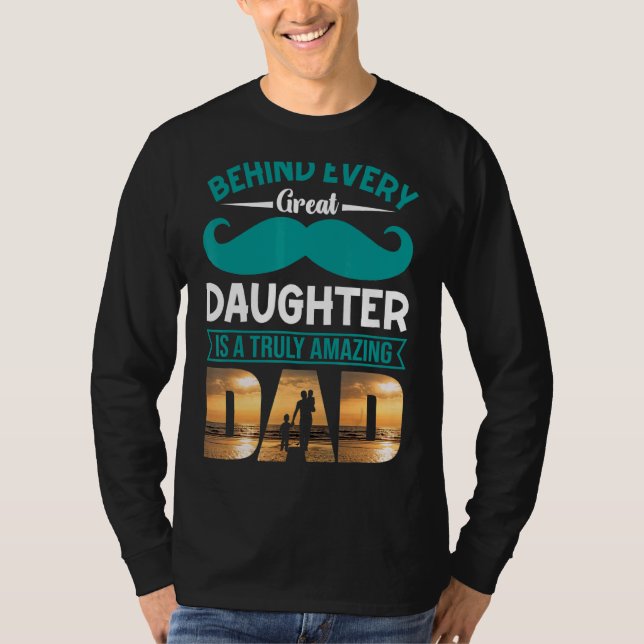 Hinter jeder großen Tochter steht ein wirklich Pha T-Shirt (Vorderseite)