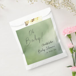 Hintergrund der grünen Wasserfarbe für Babydusche Geschenktütchen