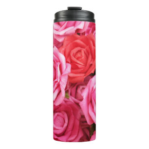 Hintergrund der künstlichen Rote Rose Thermosbecher
