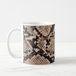 Hintergrund der Schlangenhautextur Kaffeetasse