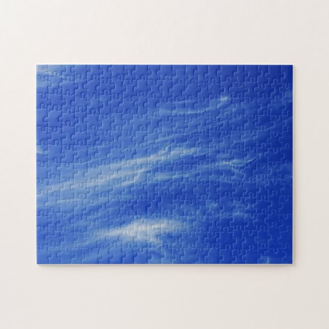 Hintergrund des blauen Himmels. (Horizontal)